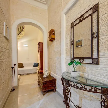 Victory Authentic Maltese Duplex In