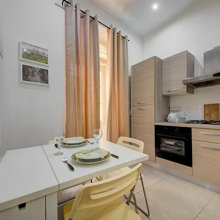 Victory Authentic Maltese Duplex In Birgu
