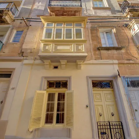 Victory Authentic Maltese Duplex In Apartmán