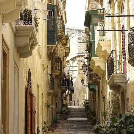 Victory Authentic Maltese Duplex In Apartmán *
