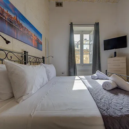 Victory Authentic Maltese Duplex In Apartmán