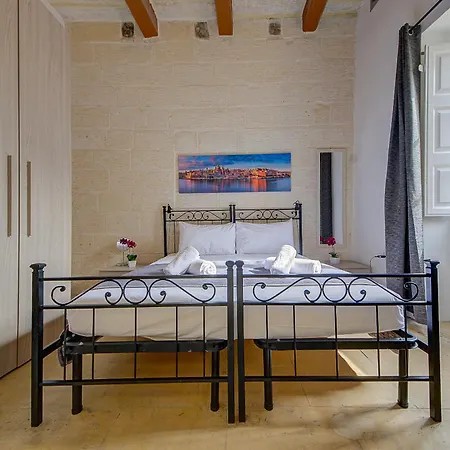 Victory Authentic Maltese Duplex In * Birgu