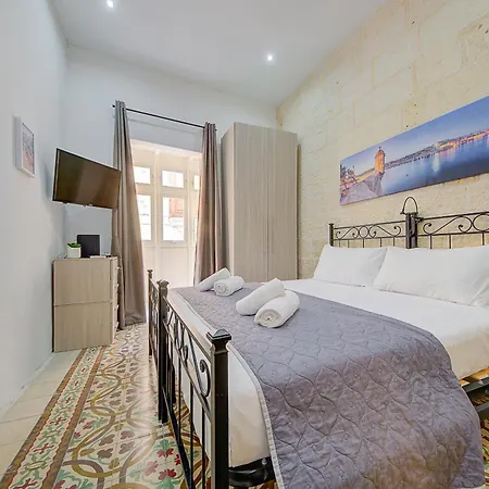 Victory Authentic Maltese Duplex In Apartmán *